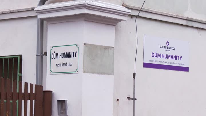 Lidé bez domova mohou v České Lípě přečkat noc v teple