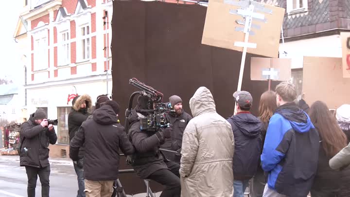 V Novém Boru probíhá natáčení seriálu Táta