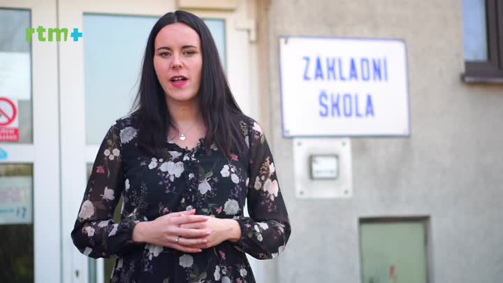 Rok pod rouškou - Distanční výuka žáků