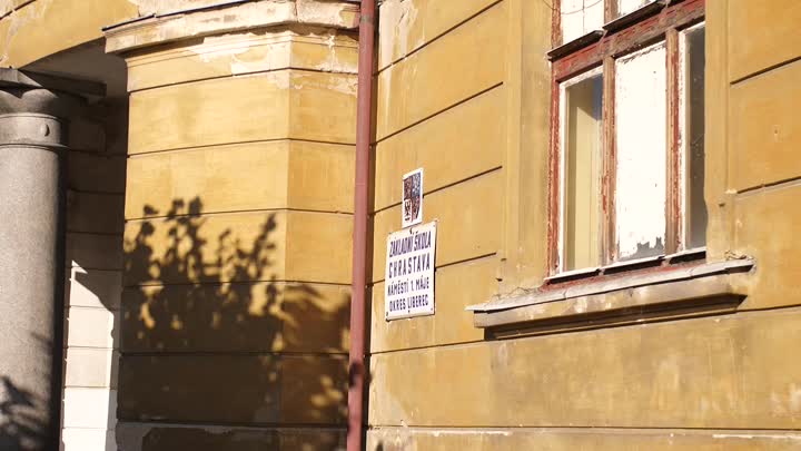 Rekonstrukce školy v Chrastavě je na spadnutí