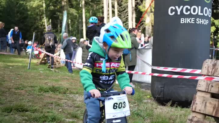Cyklistický seriál se loučil se sezónou na Ještědu