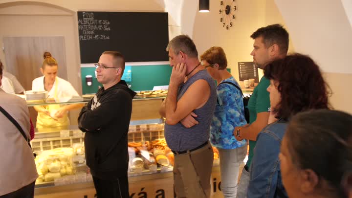 Ve Frýdlantu znovu otevřeli školní prodejnu