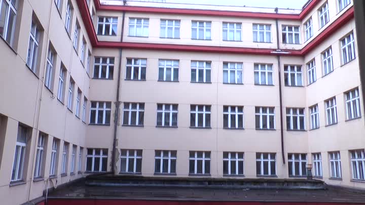 Budovu Skloexportu možná získají hasiči