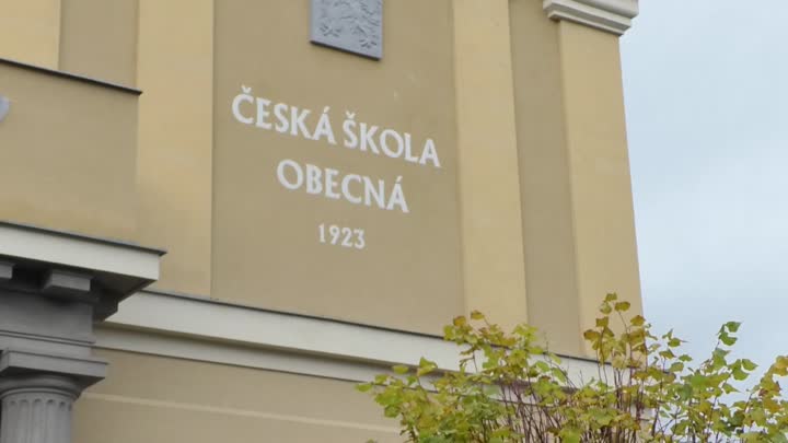 Chrastavská obecní škola už funguje 100 let