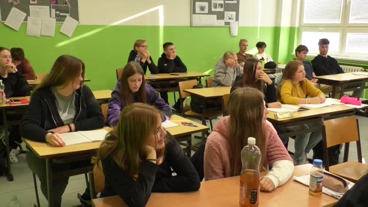Do pondělní stávky se zapojí asi polovina škol 