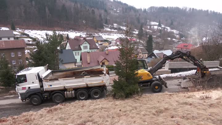 Desná zahájila rekonstrukci Riedlovy ulice