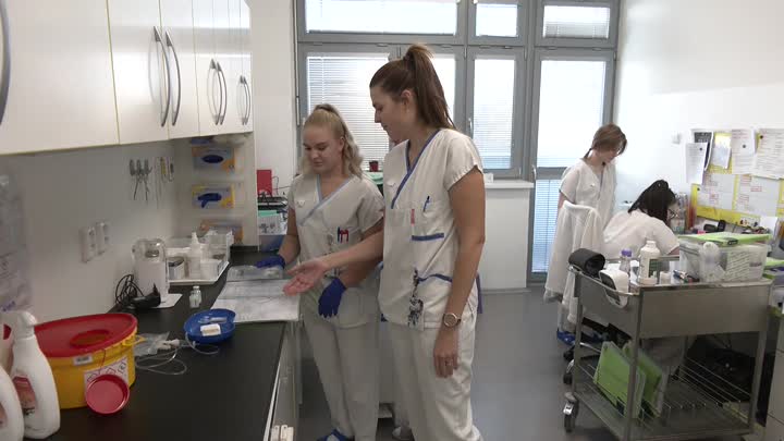 Kraj podpoří získávání personálu do nemocnic