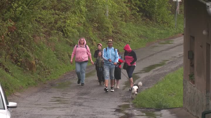 V Desné proběhl tradiční turistický pochod