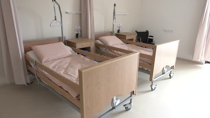 Kraj finančně podpoří pracovníky v sociálních službách