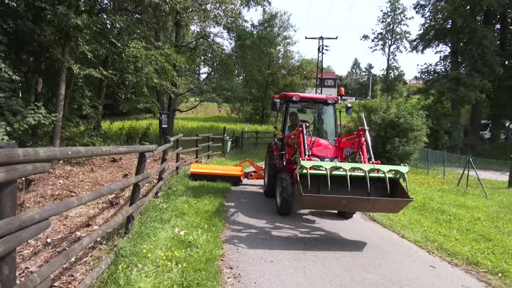 Rádlo má nový traktor na údržbu vegetace