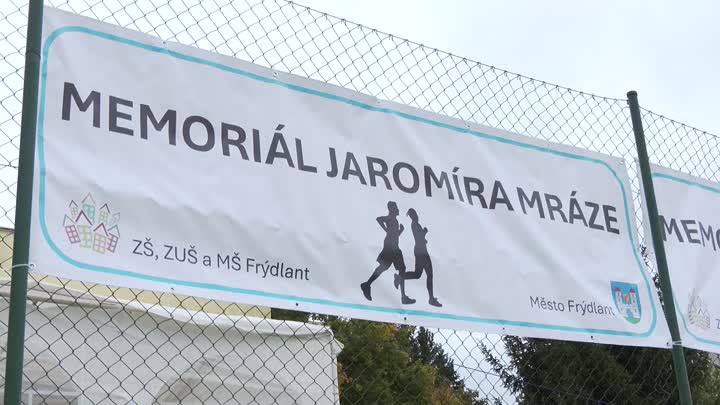 Školáci ve Frýdlantu uctili tradici učitele Mráze