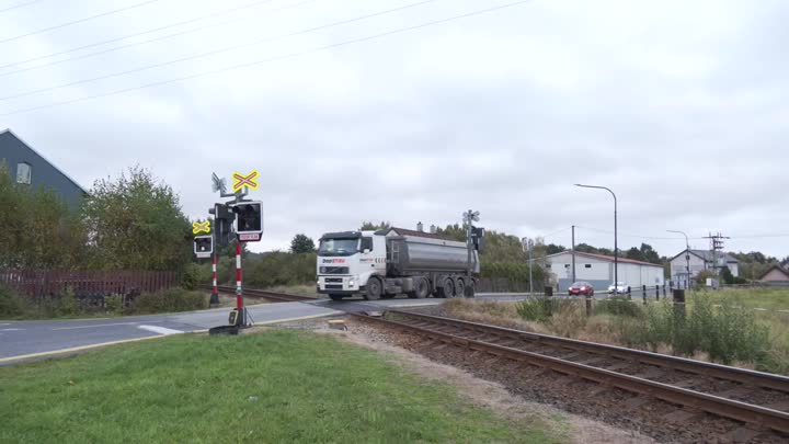 Železniční přejezd u Zákup bude bezpečnější