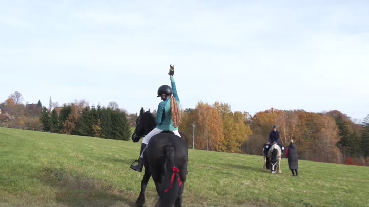 Na farmě Vysoká uspořádali hon na lišku