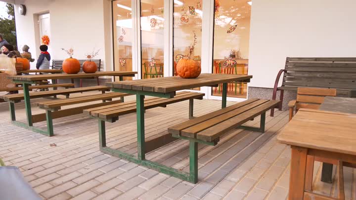 V Bílém Kostele mají novou venkovní učebnu