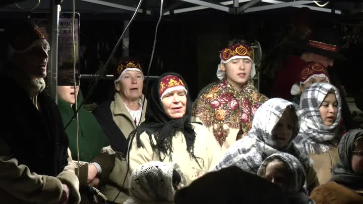 Soubor Šafrán nabídl v Pasekách živý betlém