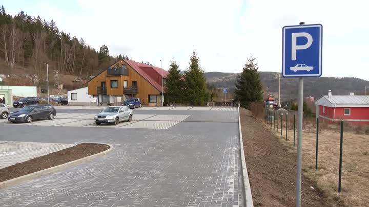 V Tanvaldě vzniklo nové bezplatné parkoviště