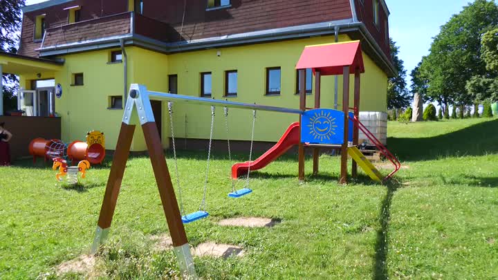 Hlavice dokončila proměnu školy a školky. Děti mají nové hřiště i sportoviště